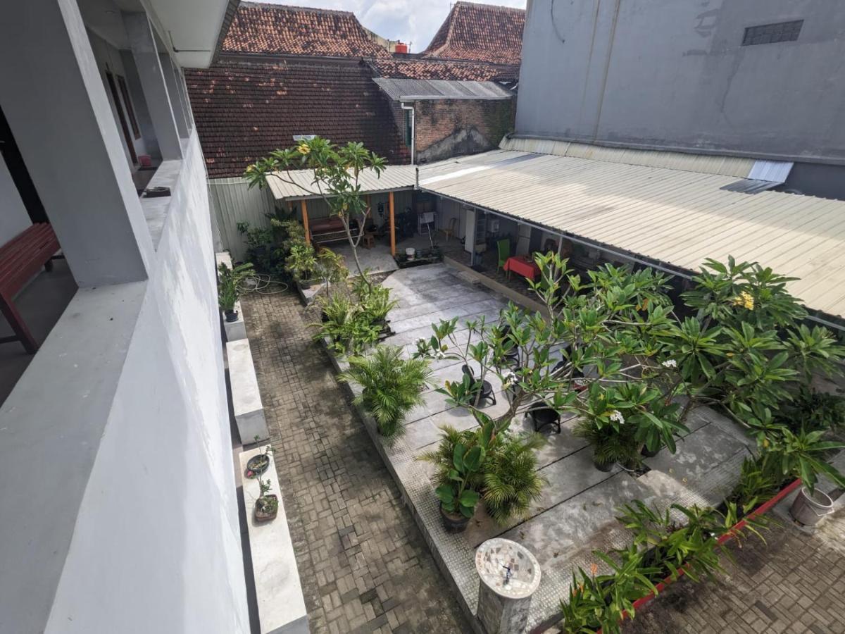 Rumah Pagar Merah Homestay Yogyakarta Luaran gambar
